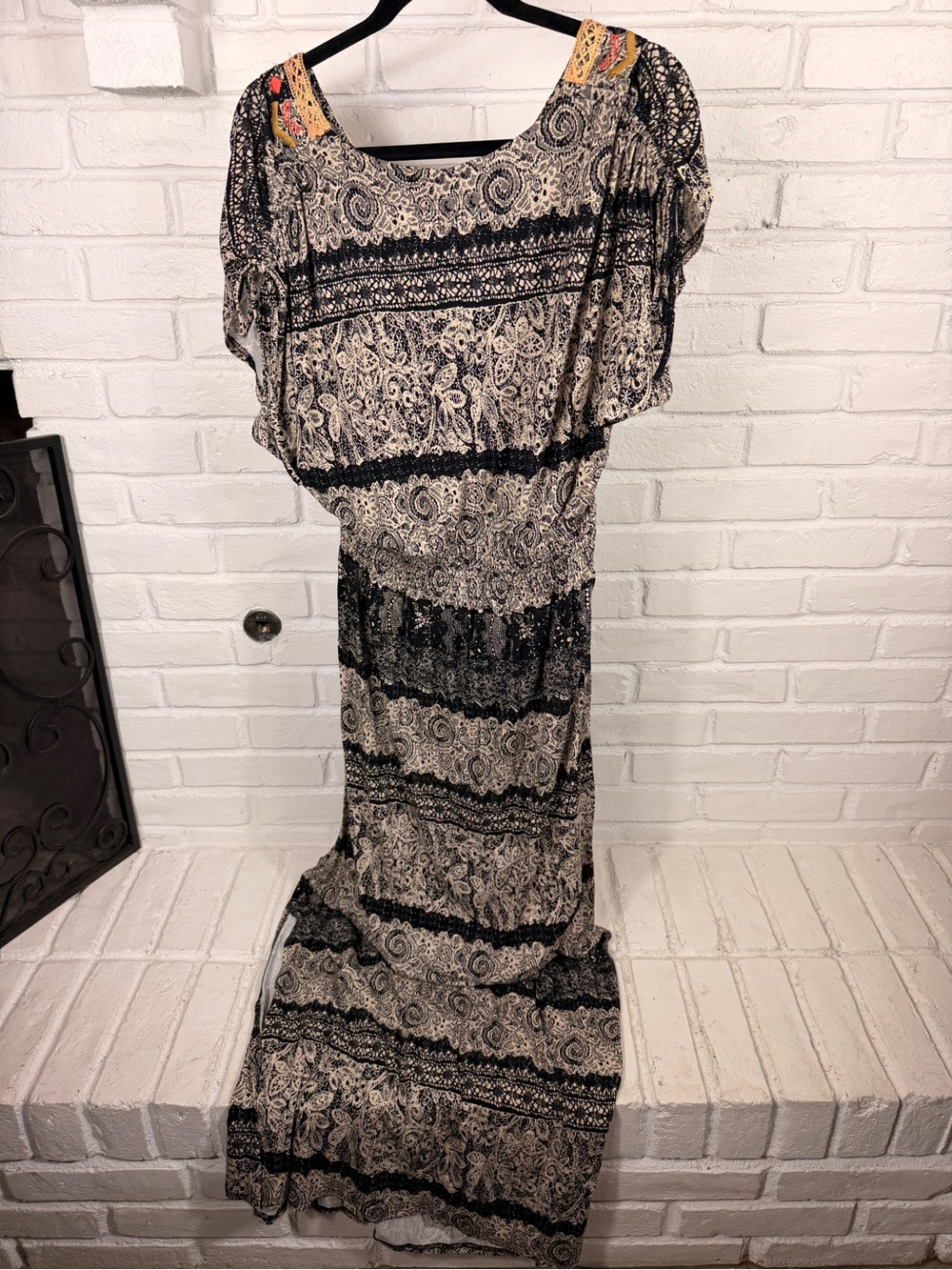Miss Me Boho Maxi Dress Large Black Cream Embroidered Festival Beach Cover Up - Picture 7 of 7